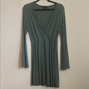 Topshop Green Long Sleeve V-Neck Dress